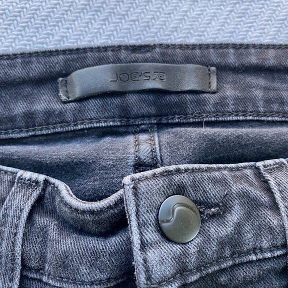 Joe’s Jeans The Icon Mid Rise Skinny Ankle Front Seam Black - Picture 3 of 4